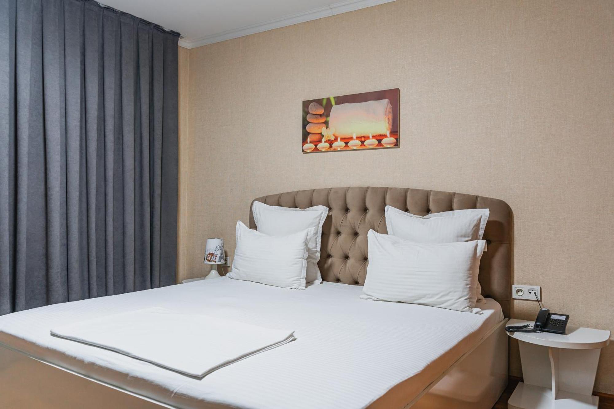 Altair Hotel Chimkent Extérieur photo