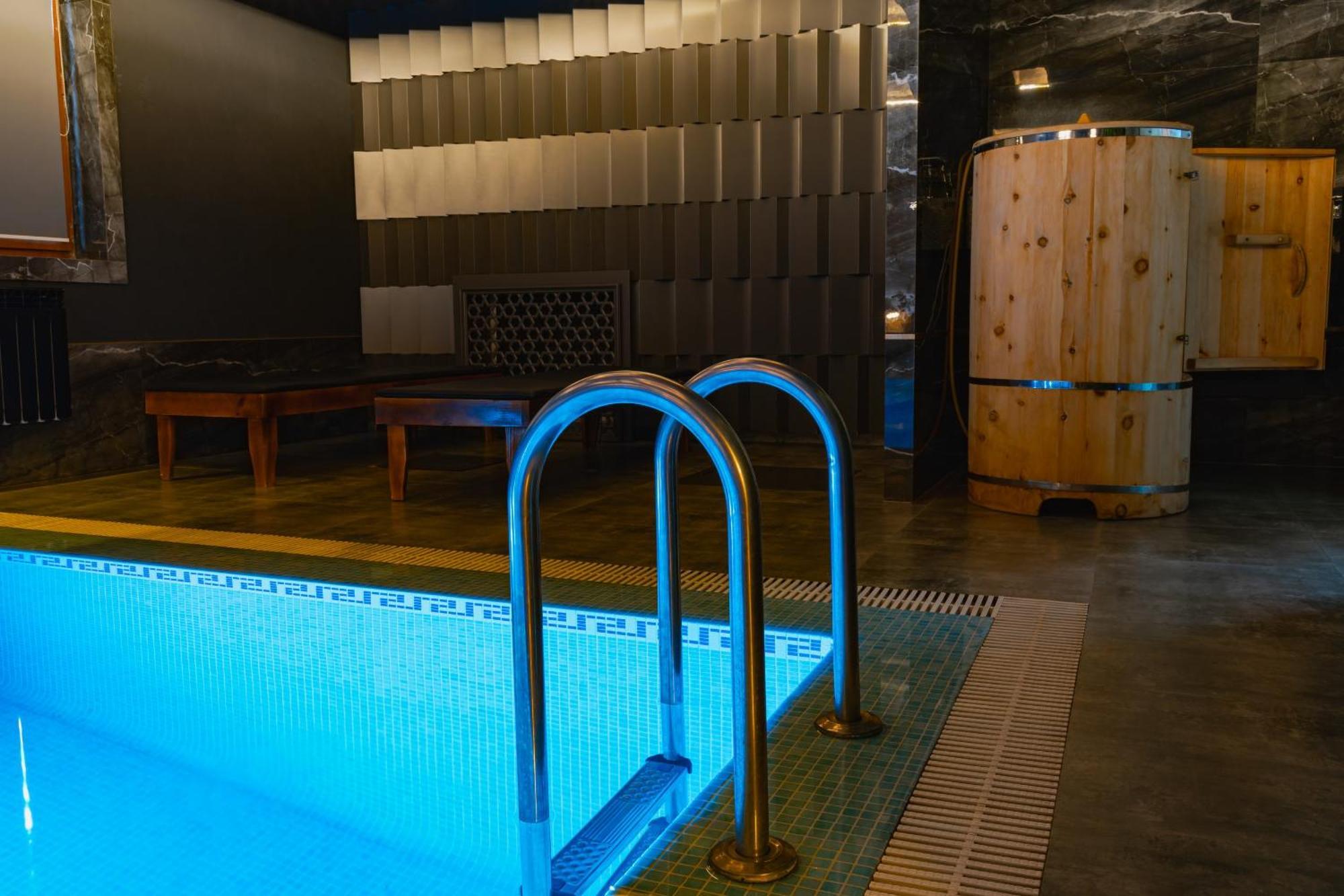 Altair Hotel Chimkent Extérieur photo