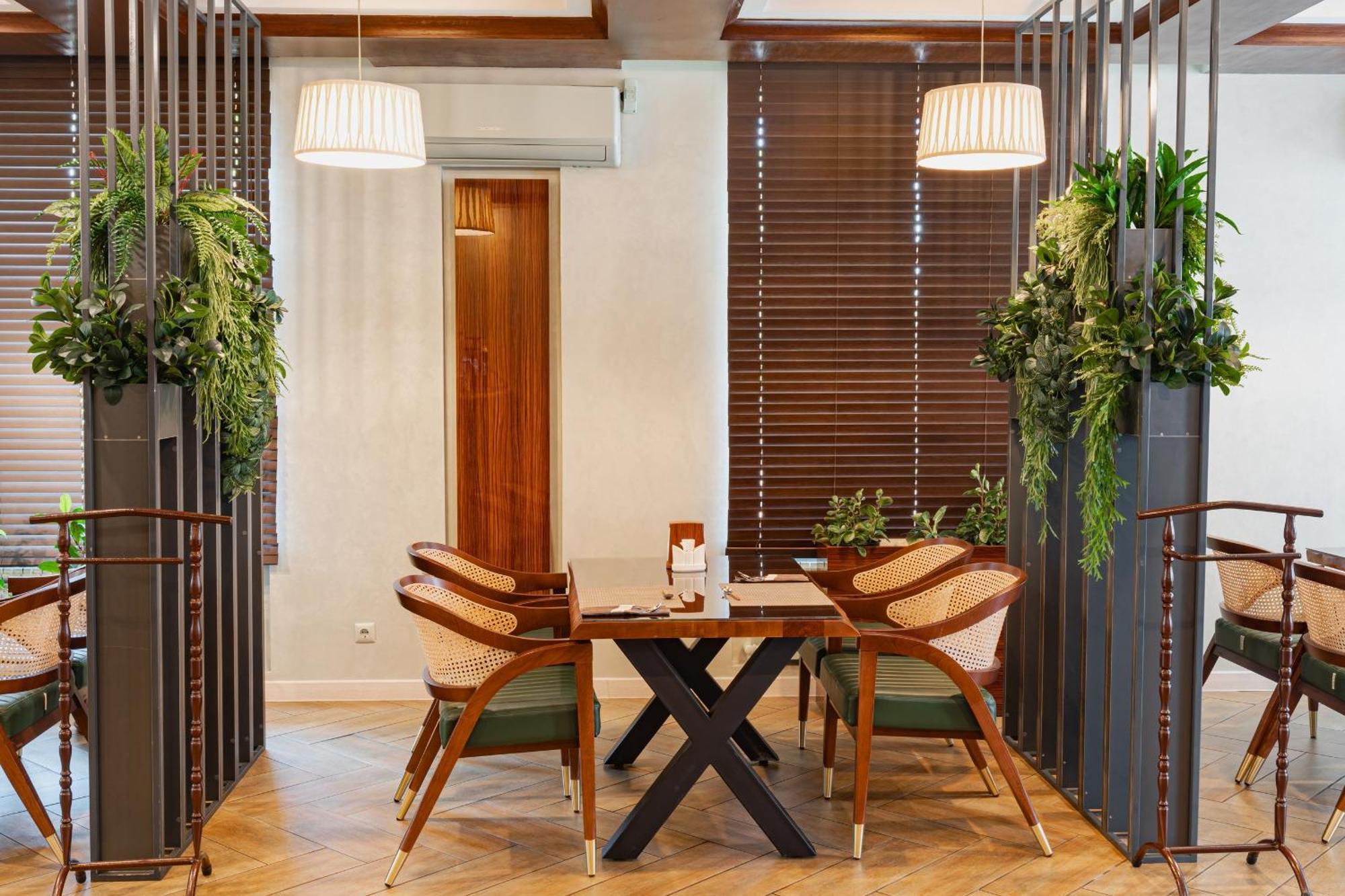 Altair Hotel Chimkent Extérieur photo