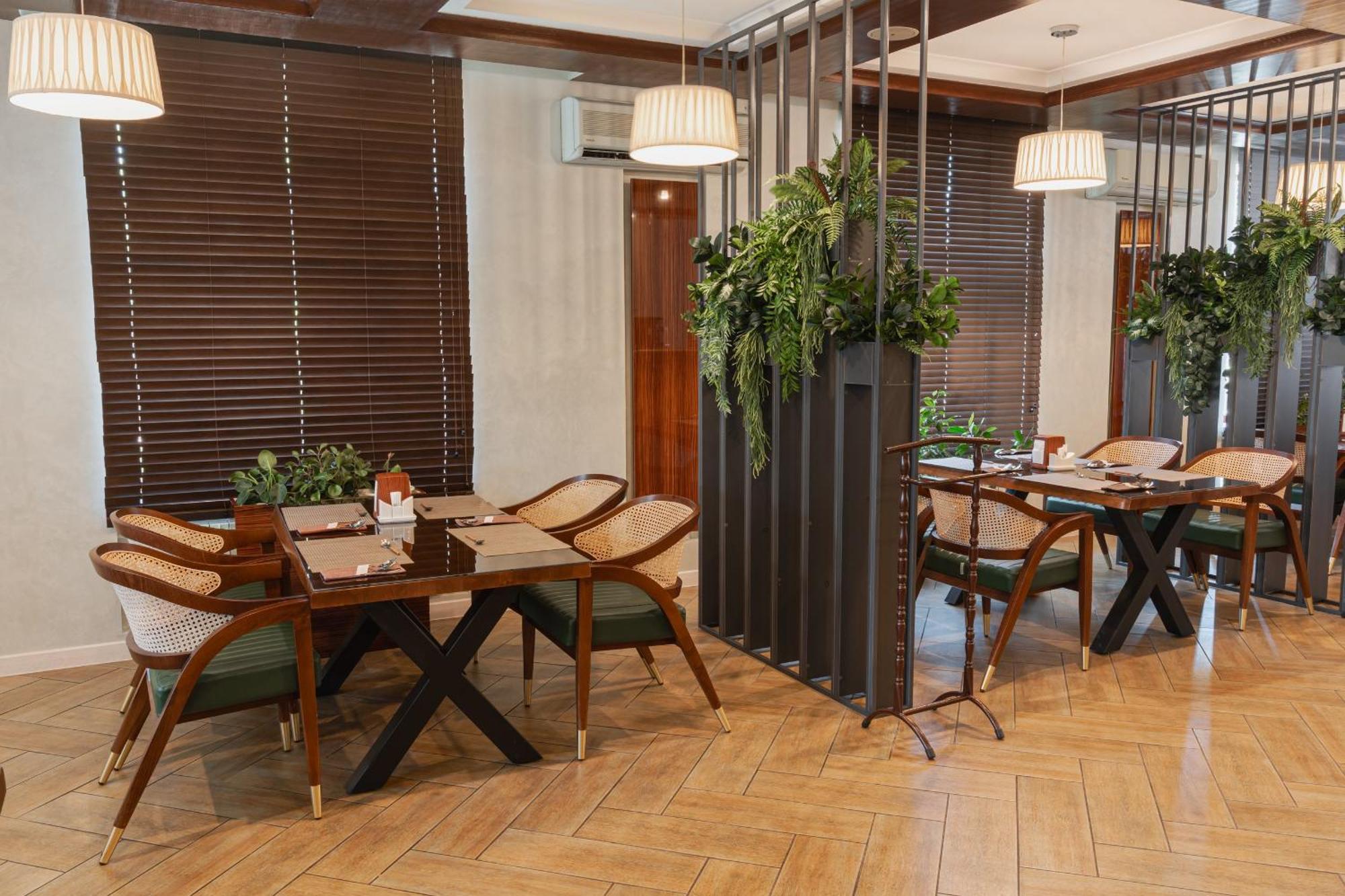 Altair Hotel Chimkent Extérieur photo