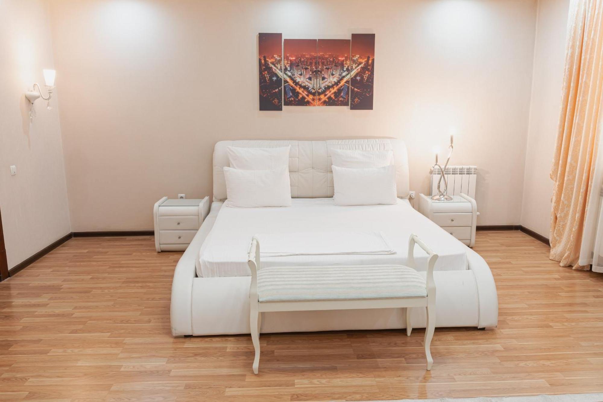 Altair Hotel Chimkent Extérieur photo