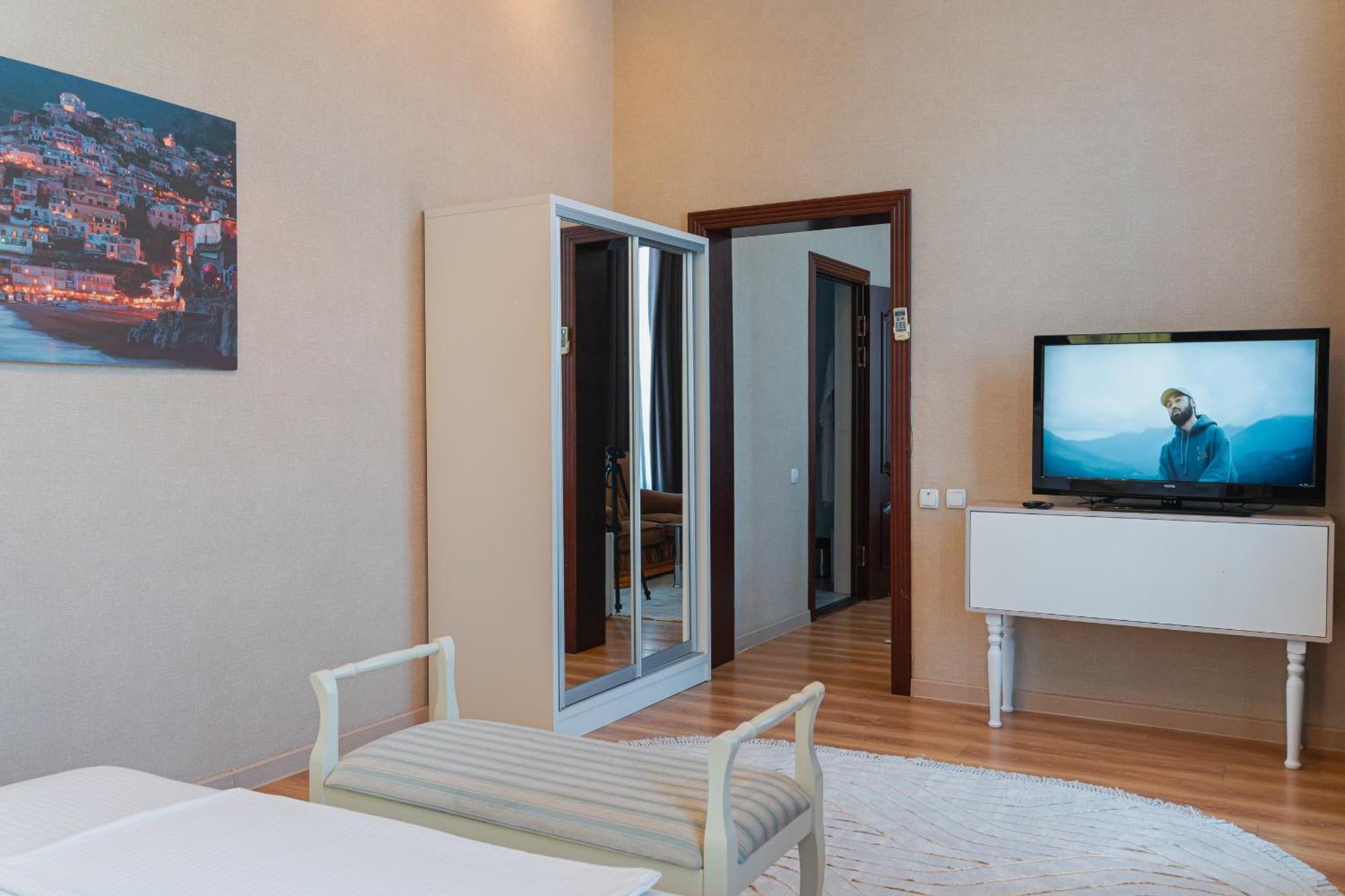 Altair Hotel Chimkent Extérieur photo