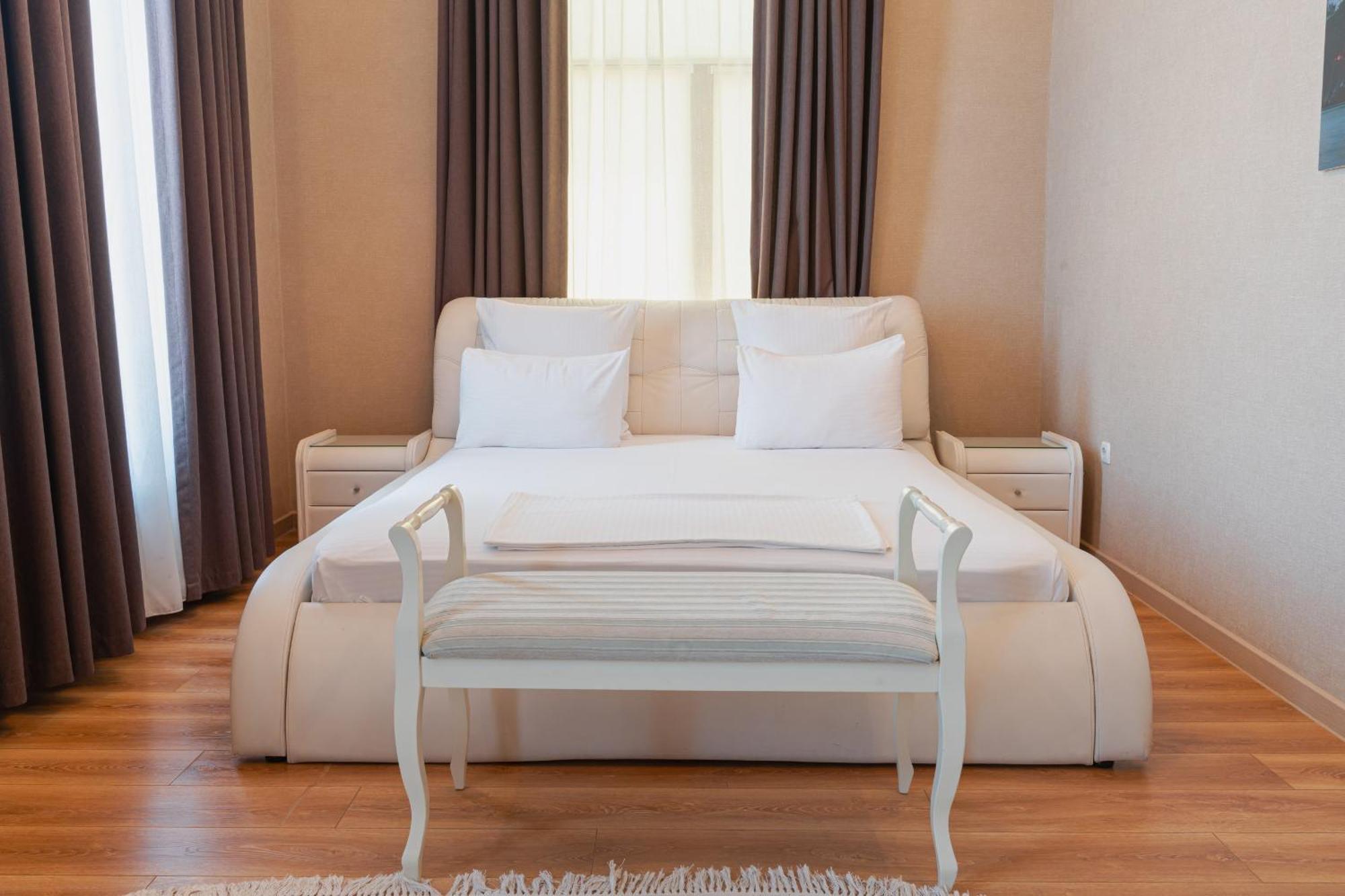 Altair Hotel Chimkent Extérieur photo